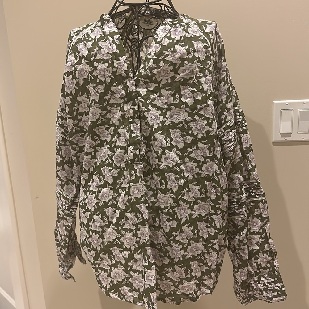 Hartford Green and White Floral Button Down Shirt